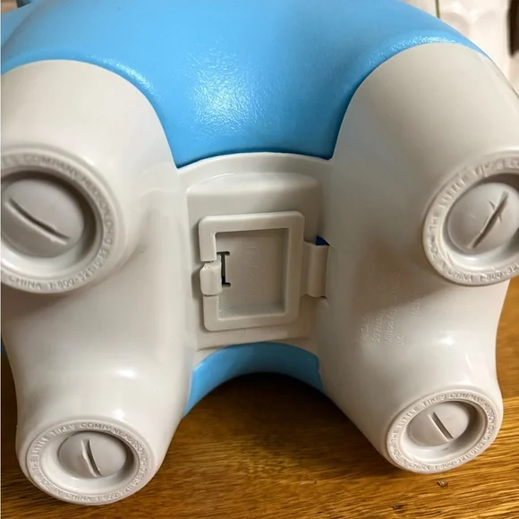 Little Tikes Blue Piggy Bank Toy - Picture 6 of 9